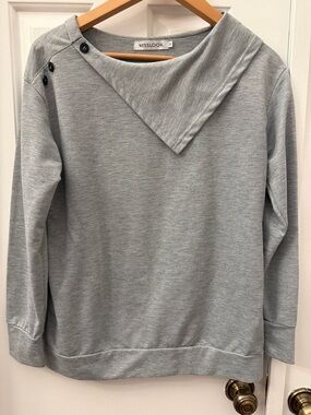 MISSLOOK Light Gray Crewneck Sweatshirt
